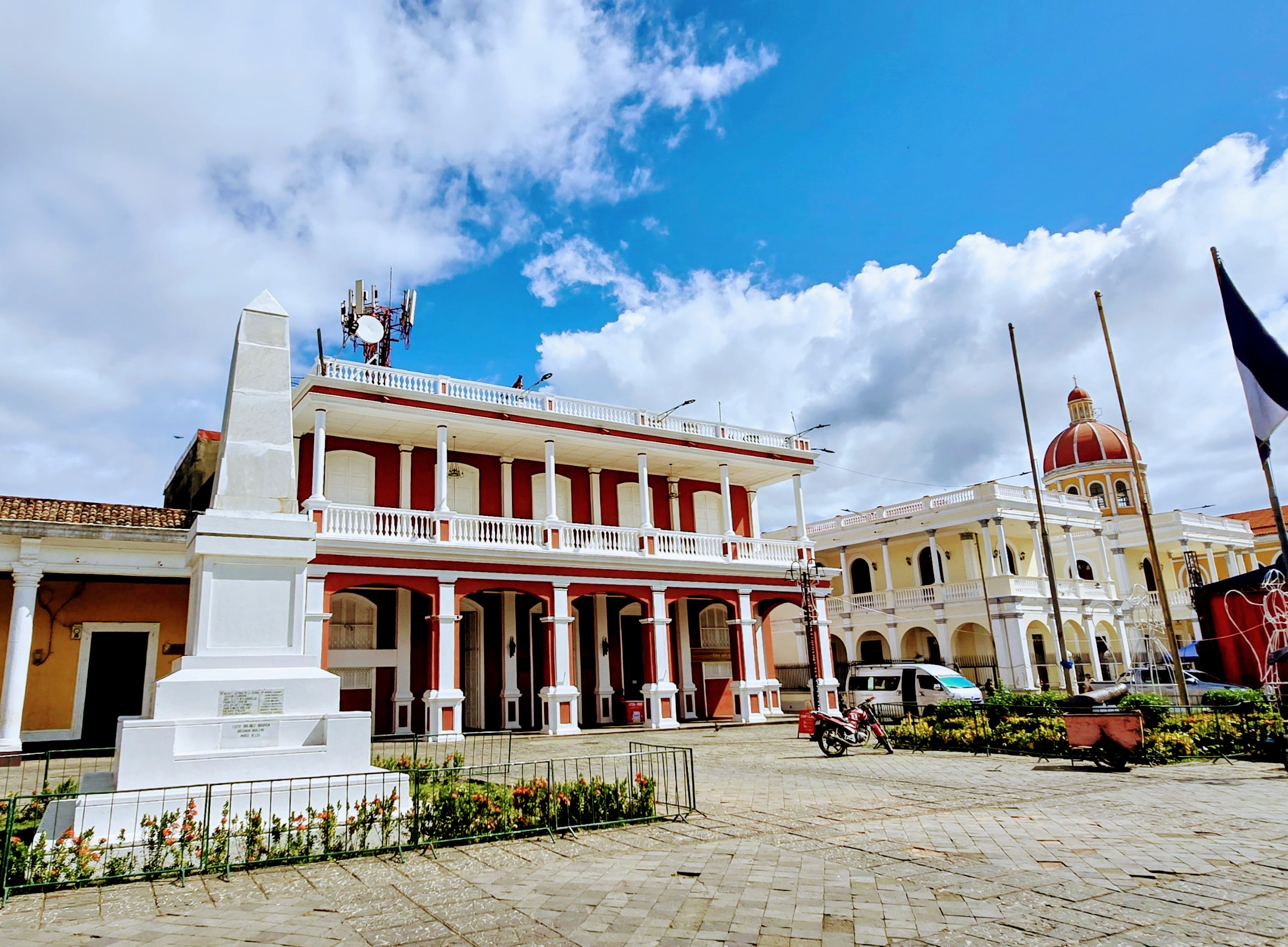 Parque Central de Granada – Espacio de ocio